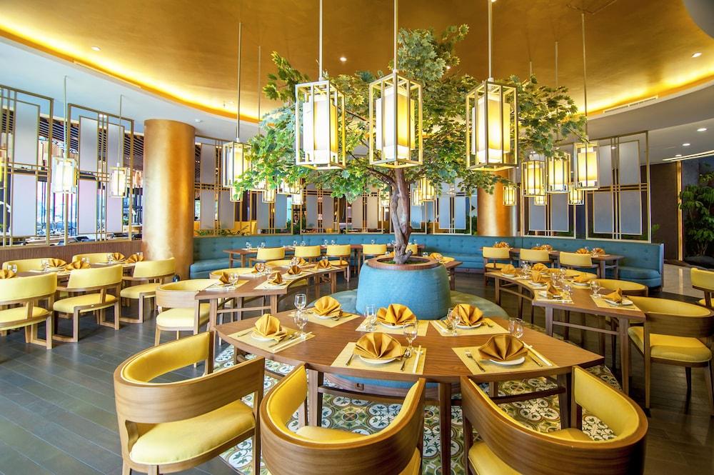 Hotel Grand Soll Marina 4*