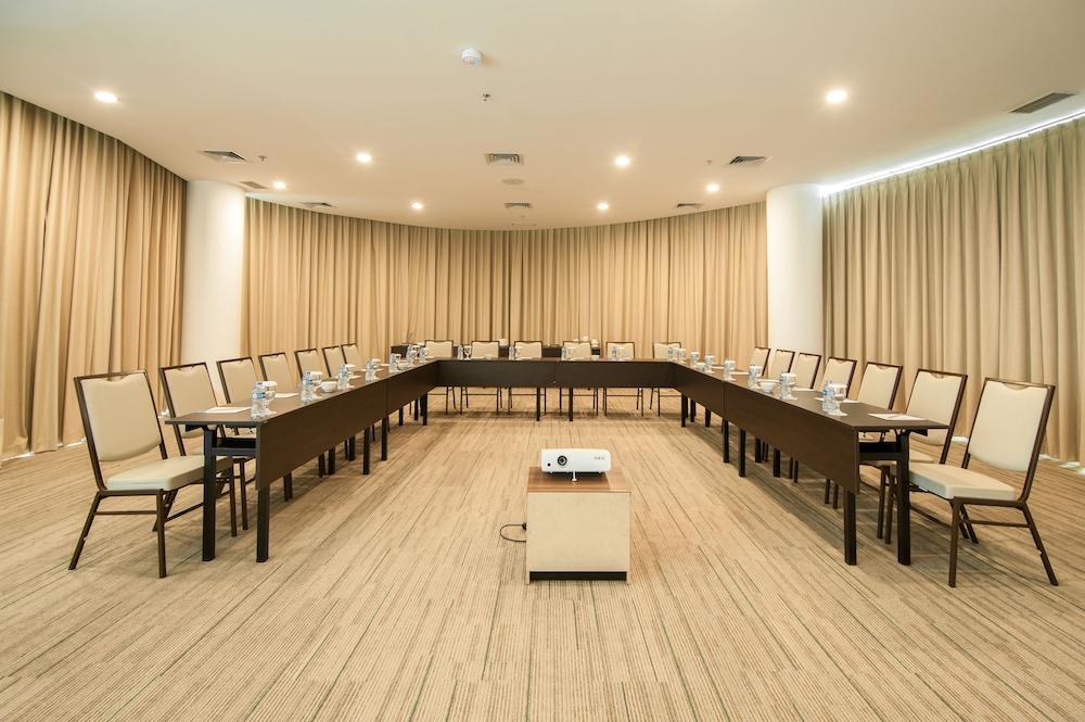 Grand Soll Marina Hotel 4*